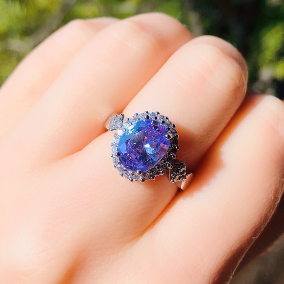 New sterling silver crystal ring - Picture 3 of 4